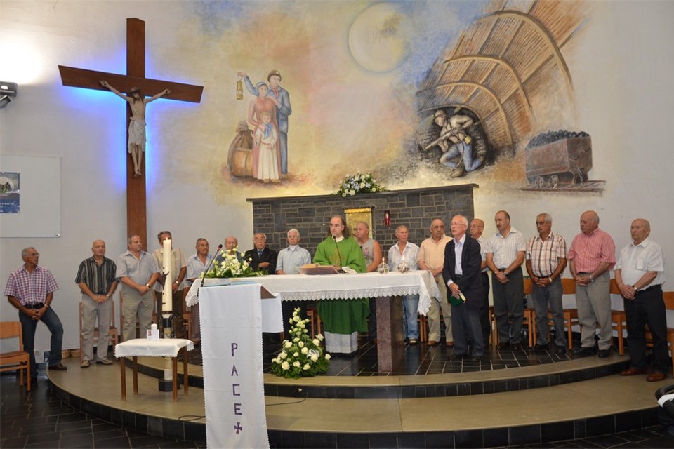 Fresco's in Sacra Famigliakerk – dekenaat Genk
